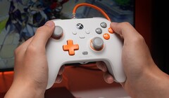 GameSir T7 to przewodowy kontroler z joystickami i spustami z efektem halla. (Źródło obrazu: GameSir)