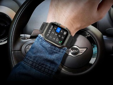 Smartwatch może być używany jako zestaw słuchawkowy Bluetooth.