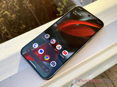 Pixel 9 Pro jest jednym z kilkunastu urządzeń Pixel kwalifikujących się do aktualizacji Google AP4A.250205.002. (Źródło obrazu: Notebookcheck)