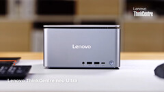 Lenovo ThinkCenter Neo Ultra ma design przypominający Apple Mac Studio, zawiera procesory Intel 14. generacji i RTX 4060 (źródło zdjęcia: Lenovo)