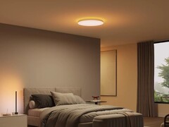 Inteligentna lampa sufitowa Philips Hue Datura jest dostępna w różnych krajach europejskich. (Źródło zdjęcia: Philips Hue)