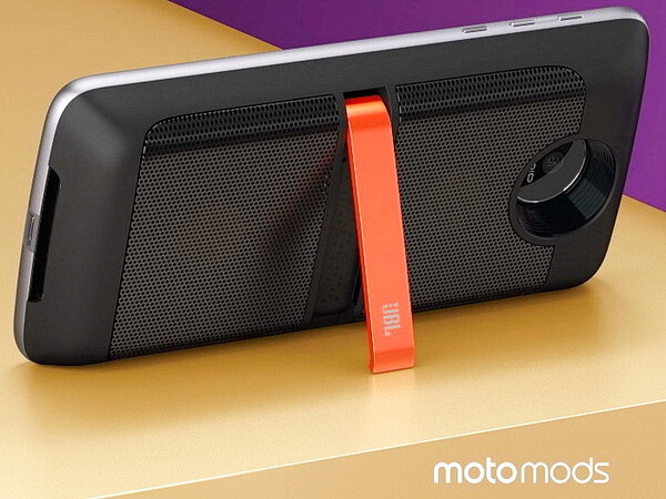 Moto Z Speaker Mod dla serii Moto Z miał zintegrowaną baterię i podpórkę. (Źródło obrazu: Motorola)